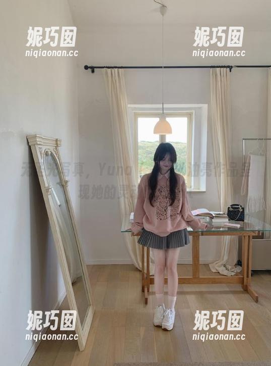无圣光写真，Yuna (윤아)以油亮作品呈现她的灵动瞬间.txt